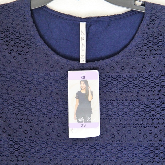 Leo-and-Nicole-Ladies-Short-Sleeve-Scoop-Neck-Lac - Picture 3 of 5